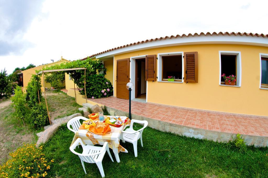 Agriturismo Sardo Vila Campavaglio Exterior foto