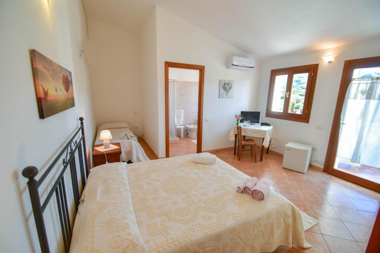 Agriturismo Sardo Vila Campavaglio Exterior foto